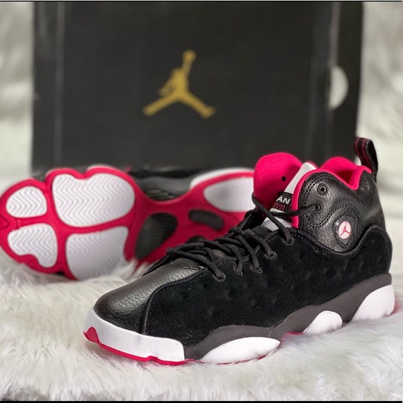 New Nike Grade School Jumpman Team 2 Jordan sneakers - Picture 5 of 14